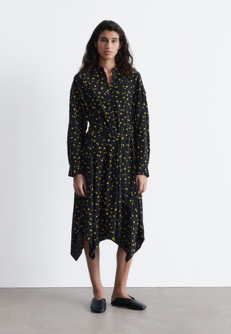 Платье & other stories Shirt dress, Black/Yellow/Black
Платье & other stories Shirt dress, Black/Yellow/Black