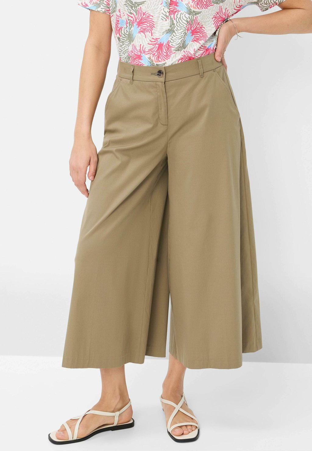 Брюки STYLE MELLI BRAX, оливковый
Брюки STYLE MELLI BRAX, оливковый