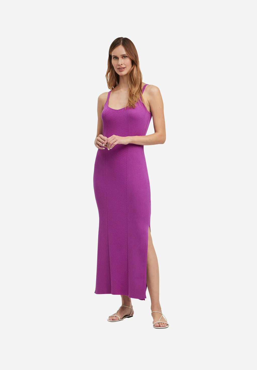 Вязаное платье FALKE, фиолетовый
Вязаное платье FALKE, фиолетовый