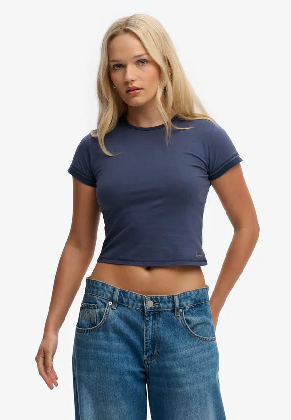 Спортивная базовая футболка, многослойная одежда Superdry & Co, Mariner Navy, Синий, Спортивная базовая футболка, многослойная одежда Superdry & Co, Mariner Navy
Спортивная базовая футболка, многослойная одежда Superdry & Co, Mariner Navy, Синий, Спортивная базовая футболка, многослойная одежда Superdry & Co, Mariner Navy