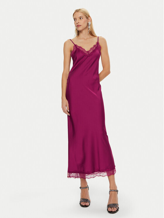 Коктейльное платье стандартного кроя Rinascimento, красный
Коктейльное платье стандартного кроя Rinascimento, красный