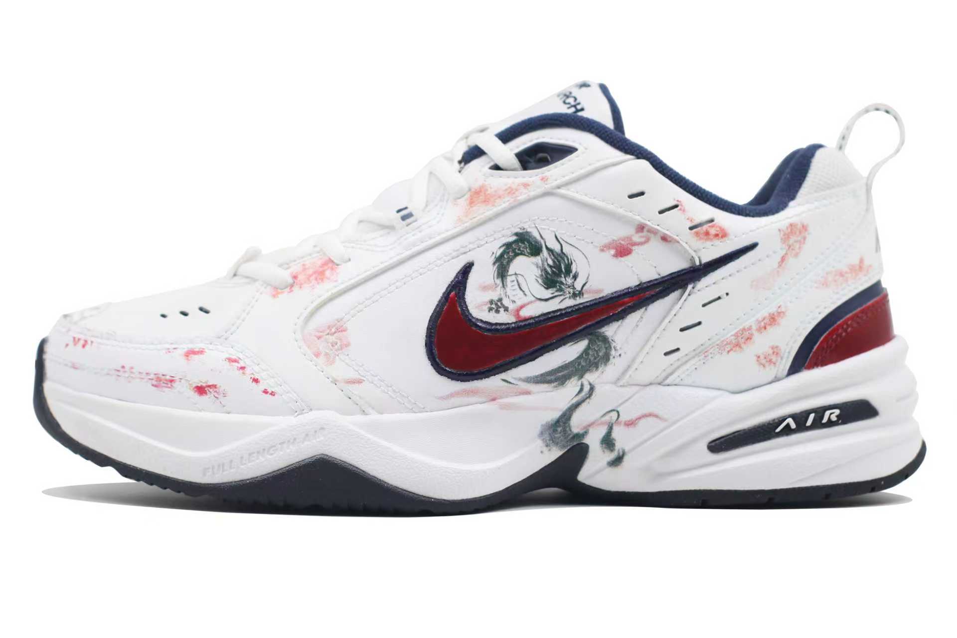 Nike Air Monarch 4 Universe Dragon Roams Износостойкие низкие массивные кроссовки унисекс Белый Красный
Nike Air Monarch 4 Universe Dragon Roams Износостойкие низкие массивные кроссовки унисекс Белый Красный