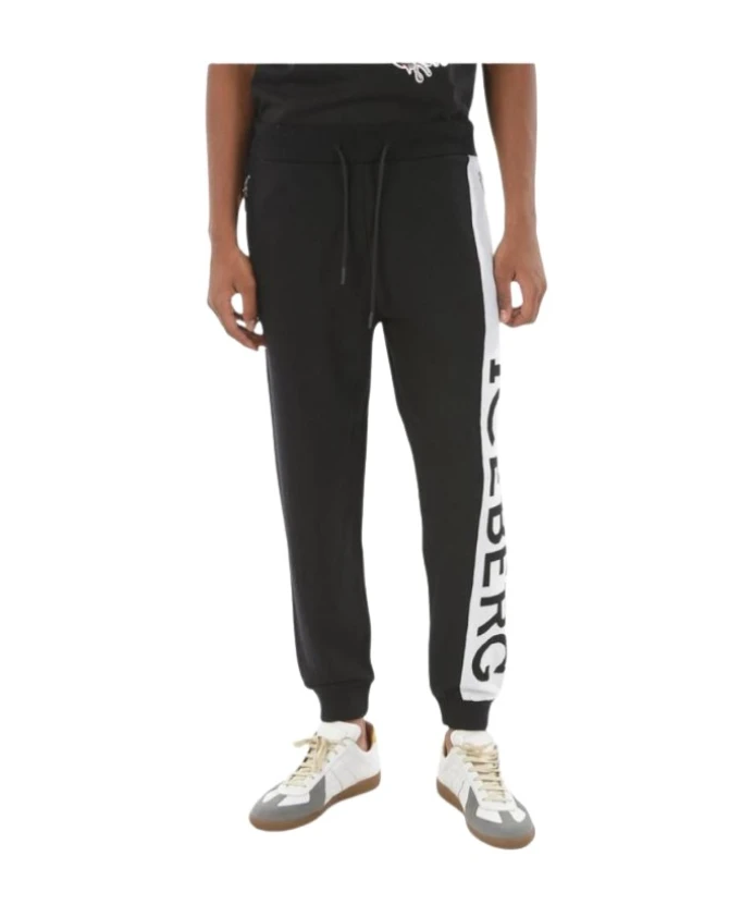 Мужские черные брюки ab05 7010 Iceberg, черный
Мужские черные брюки ab05 7010 Iceberg, черный