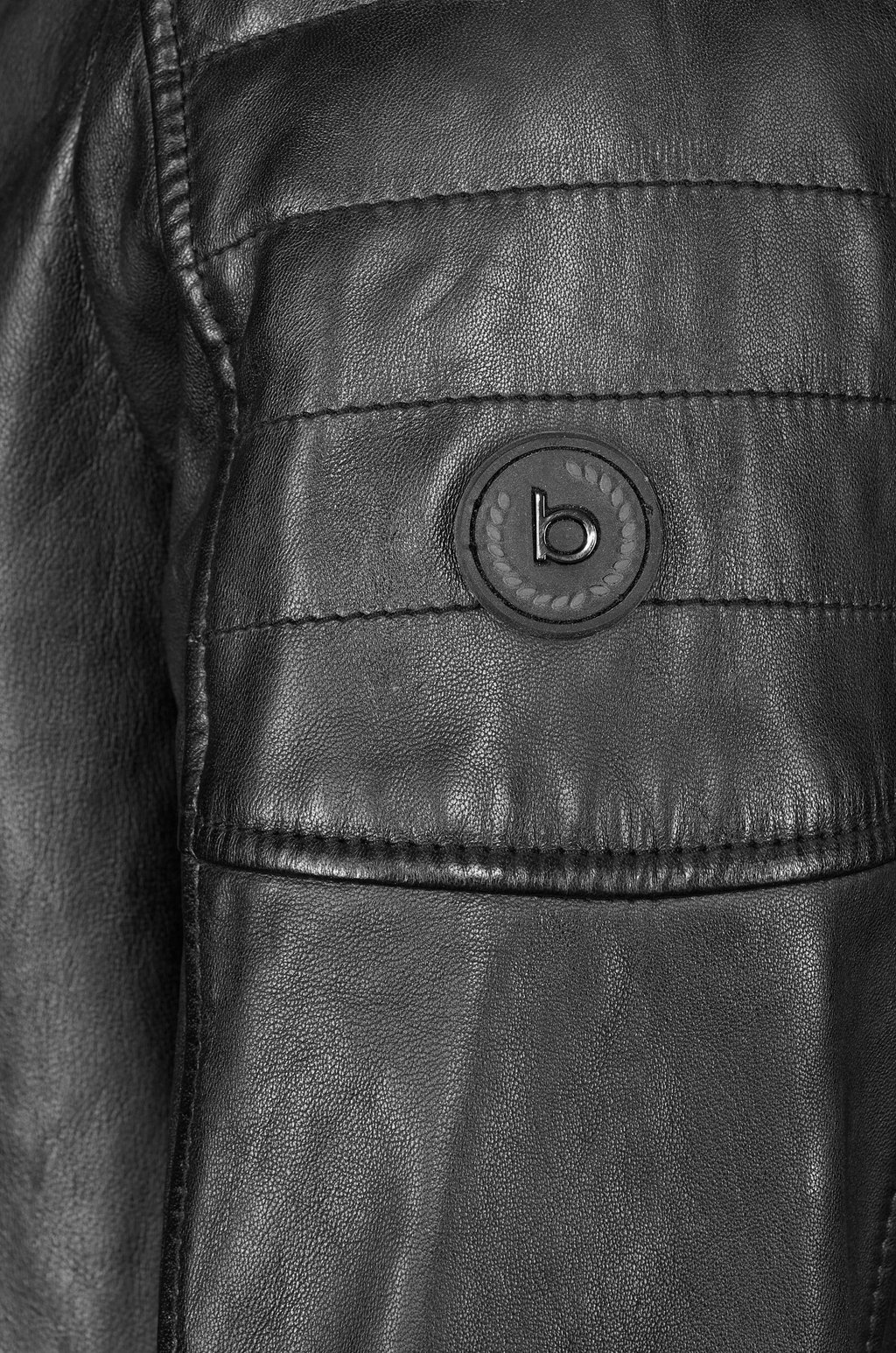 Кожаная куртка BULUIGI bugatti, черный
Кожаная куртка BULUIGI bugatti, черный