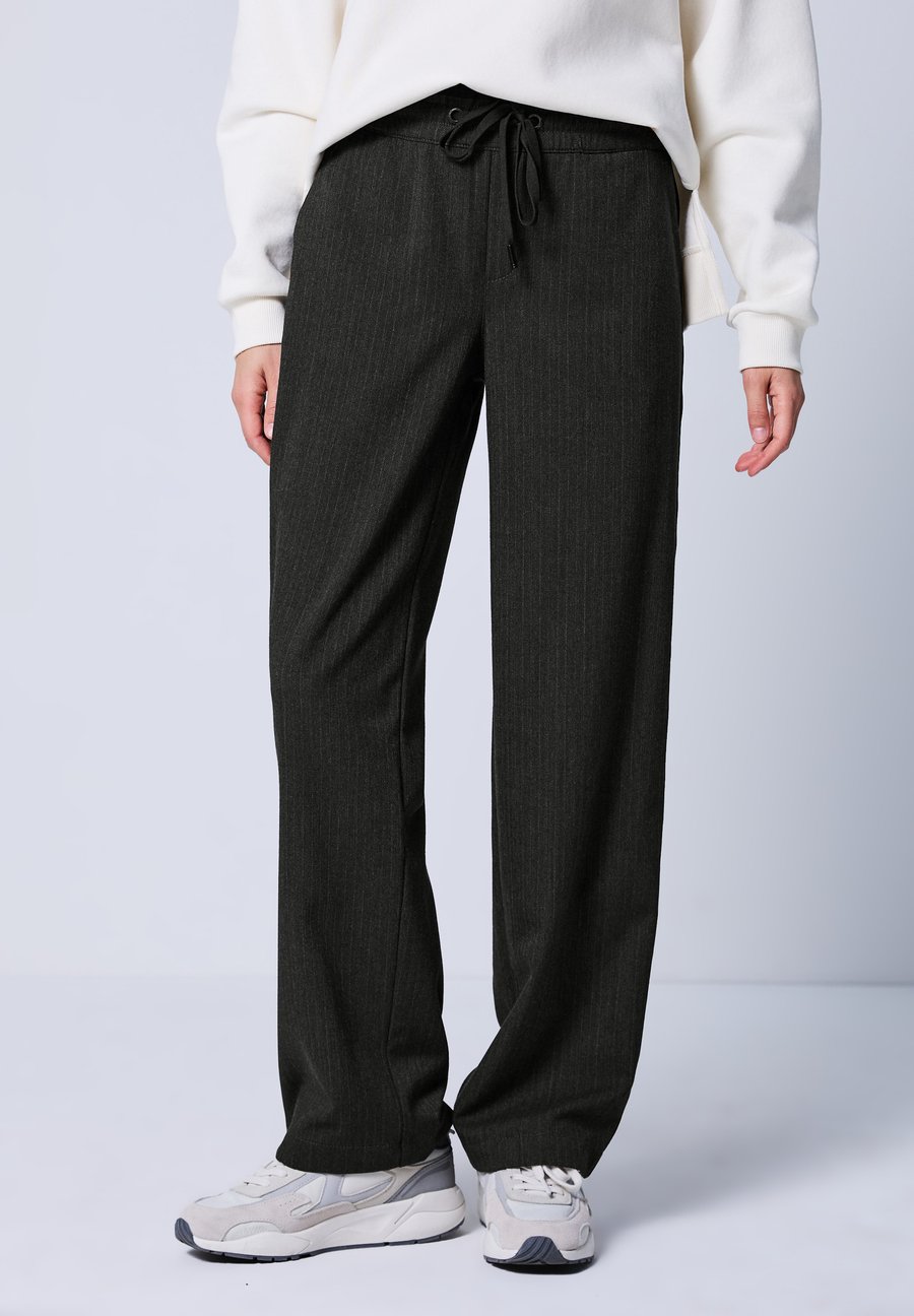 Брюки Street One Studio STRAIGHT LEG, Grau/Mottled Anthracite
Брюки Street One Studio STRAIGHT LEG, Grau/Mottled Anthracite