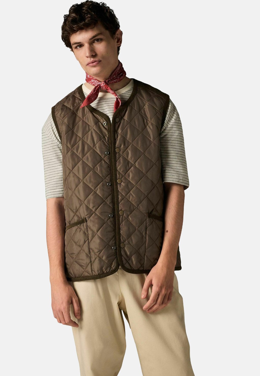 Жилет DIAMOND QUILT Next, коричневый
Жилет DIAMOND QUILT Next, коричневый
