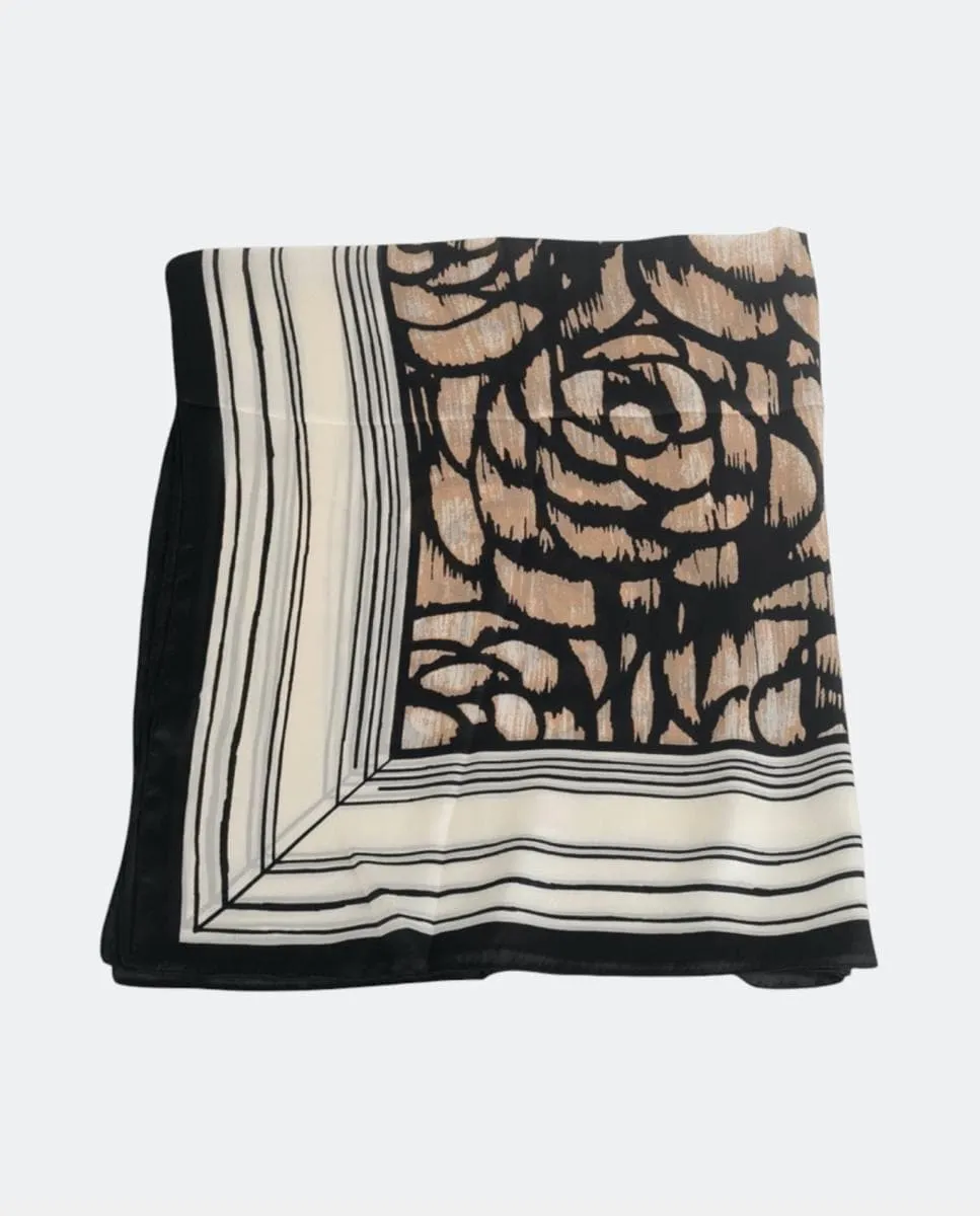 Платок из полиэстера с цветочным узором, квадратный, легкий и элегантный аксессуар для женщин Kbas, черный
Платок из полиэстера с цветочным узором, квадратный, легкий и элегантный аксессуар для женщин Kbas, черный