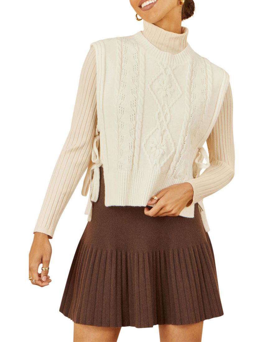 Женский свитер с цветочным узором, крупной вязкой и завязками по бокам Yumi, Ivory
Женский свитер с цветочным узором, крупной вязкой и завязками по бокам Yumi, Ivory