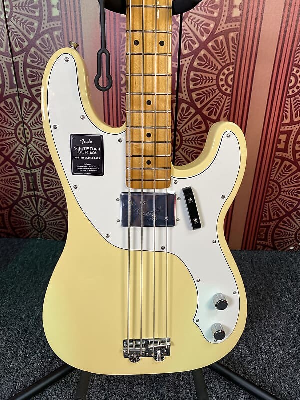 Басс гитара Fender Vintera II '70s Telecaster Bass with Maple Fretboard - Vintage White
Басс гитара Fender Vintera II '70s Telecaster Bass with Maple Fretboard - Vintage White