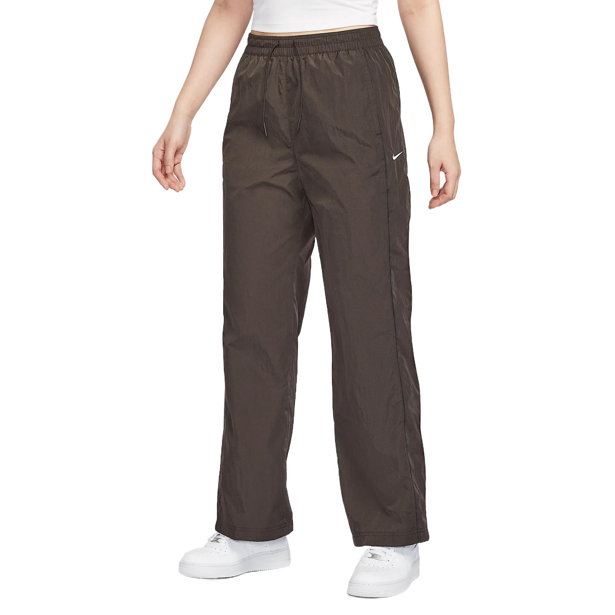 Nike Ветровки повседневные брюки Women's Velvet Brown/Black/White
Nike Ветровки повседневные брюки Women's Velvet Brown/Black/White