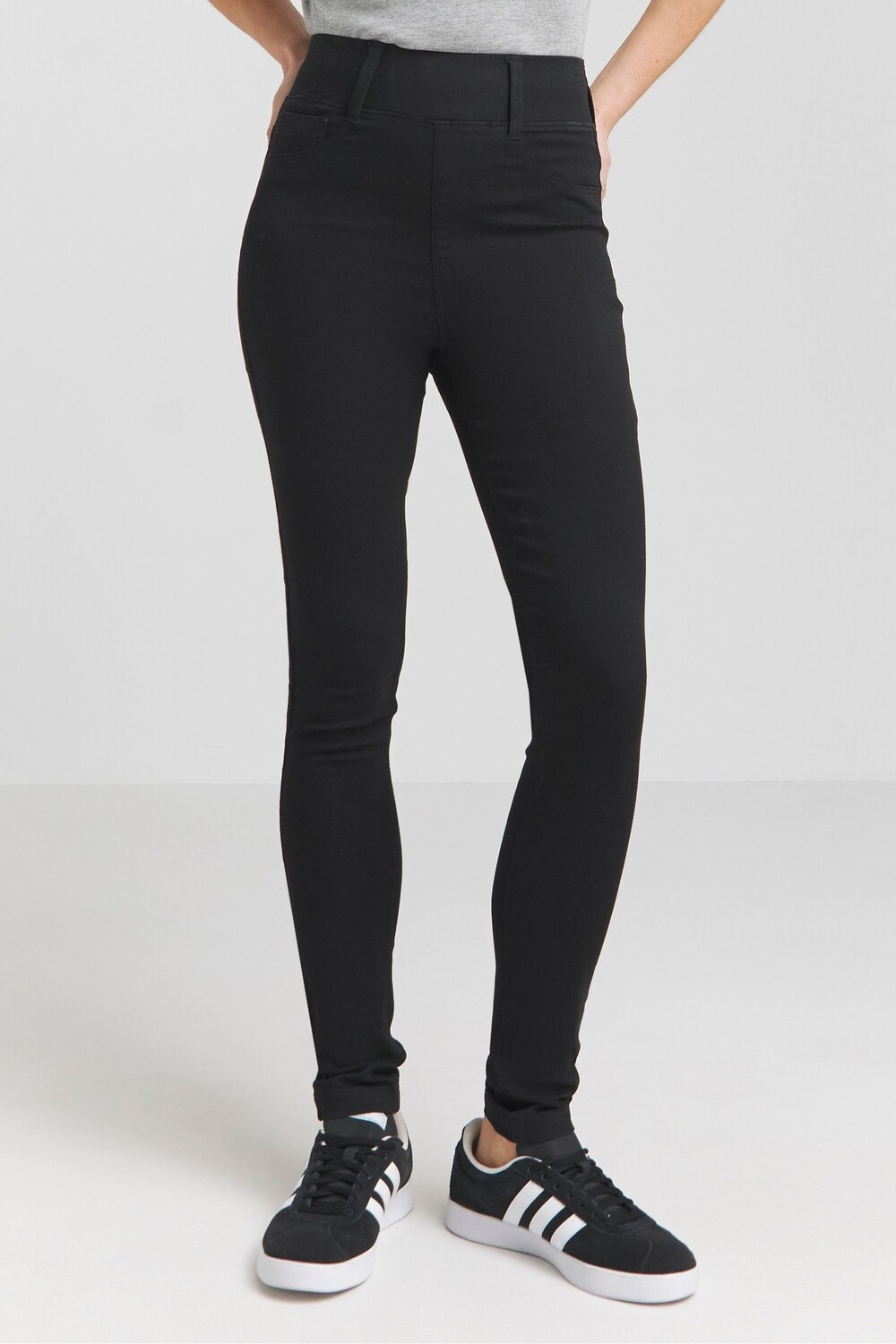 Узкие джеггинсы без застежки Simply Be, черный
Узкие джеггинсы без застежки Simply Be, черный