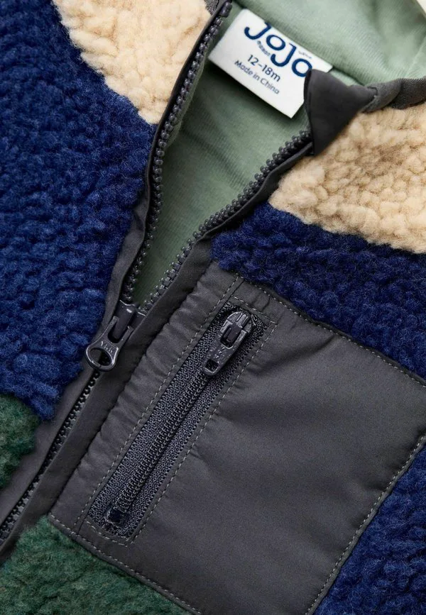 Куртка из флиса с аппликацией, стандартного кроя. Jojo Maman Bébé, Green
Куртка из флиса с аппликацией, стандартного кроя. Jojo Maman Bébé, Green