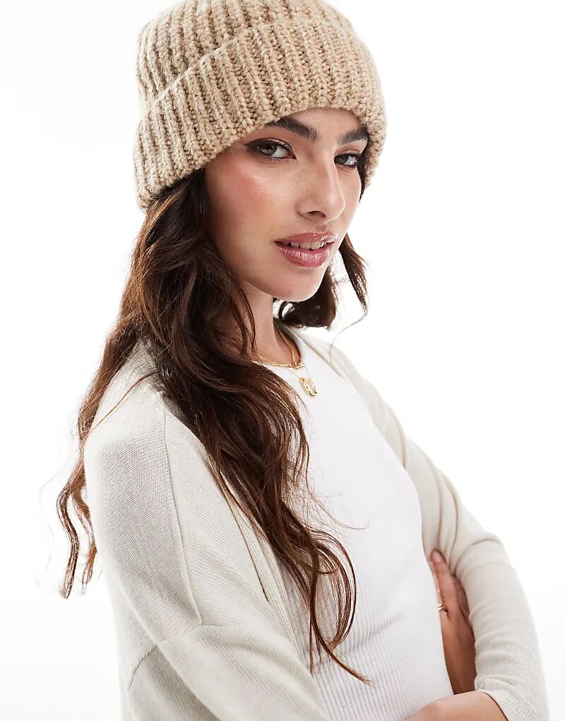 Шапка крупной вязки цвета овсянки ASOS DESIGN
Шапка крупной вязки цвета овсянки ASOS DESIGN
