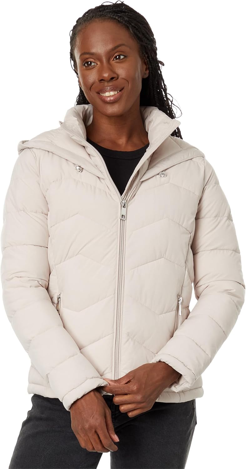 Calvin Klein Облегченная утепленная куртка с подтяжками капучино LG (US 12-14)
Calvin Klein Облегченная утепленная куртка с подтяжками капучино LG (US 12-14)