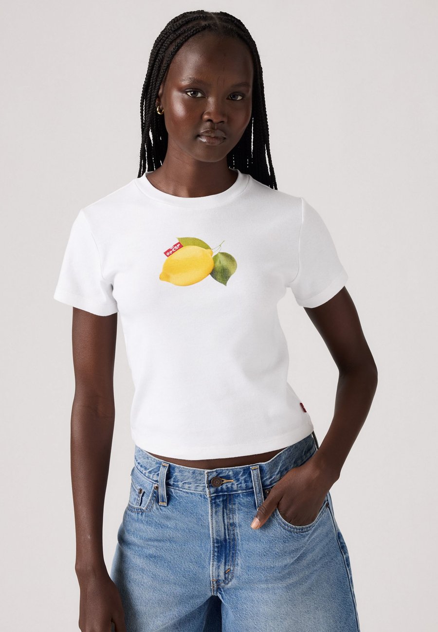 Футболка Levi's ESSENTIAL SPORTY TEE, Bright White/White, Белый, Футболка Levi's ESSENTIAL SPORTY TEE, Bright White/White
Футболка Levi's ESSENTIAL SPORTY TEE, Bright White/White, Белый, Футболка Levi's ESSENTIAL SPORTY TEE, Bright White/White