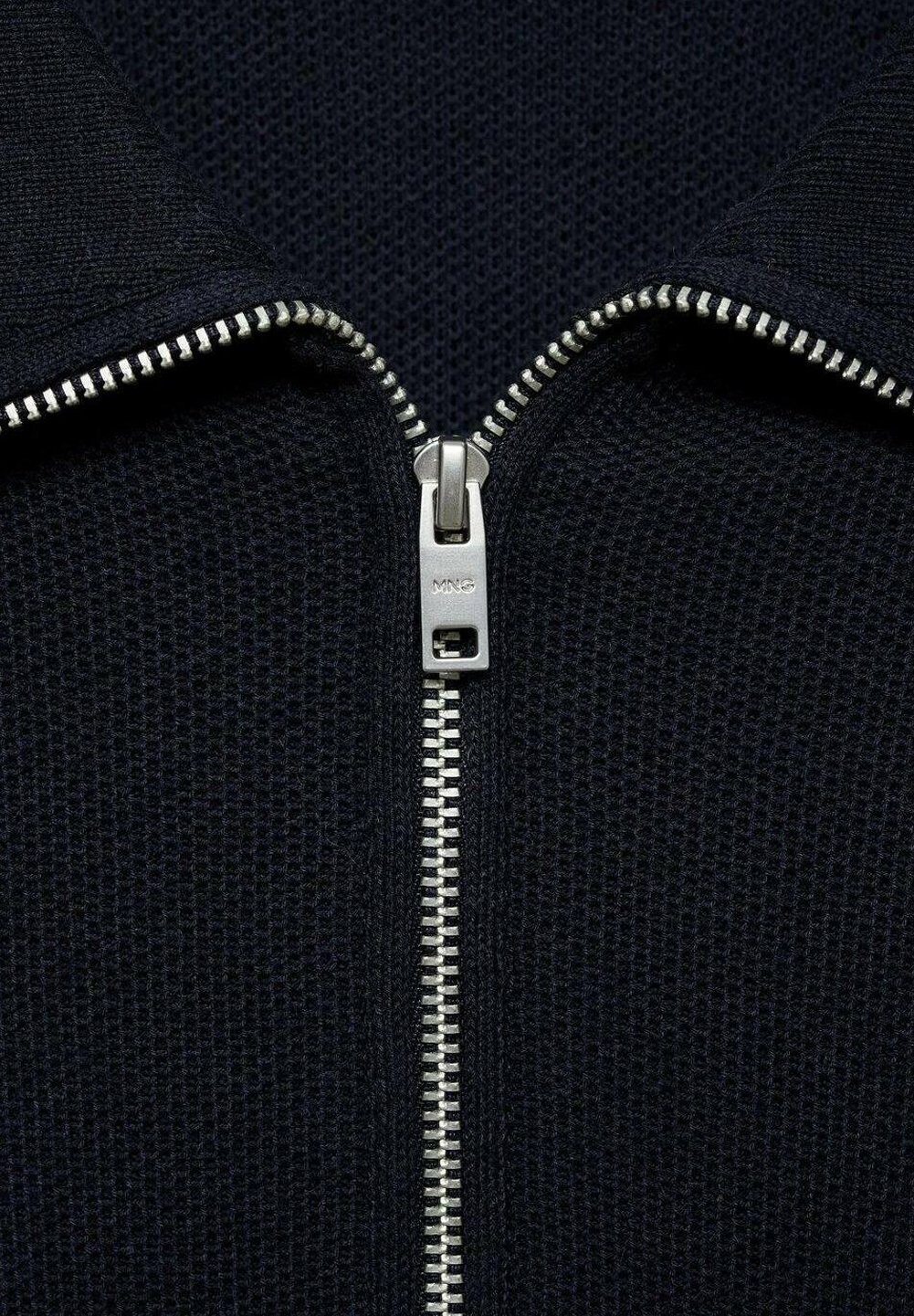 Топ с длинными рукавами TENP Mango, синий
Топ с длинными рукавами TENP Mango, синий