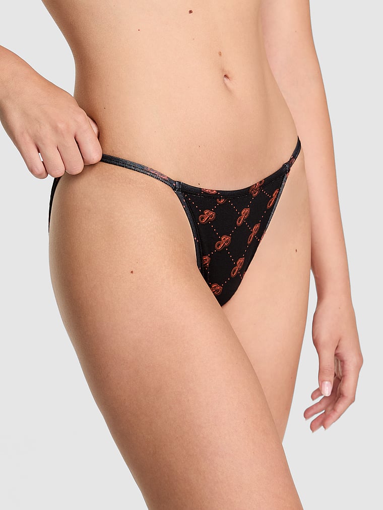 Трусики-Бикини из хлопковых стрингов Pink, smooth black spooky p print
Трусики-Бикини из хлопковых стрингов Pink, smooth black spooky p print