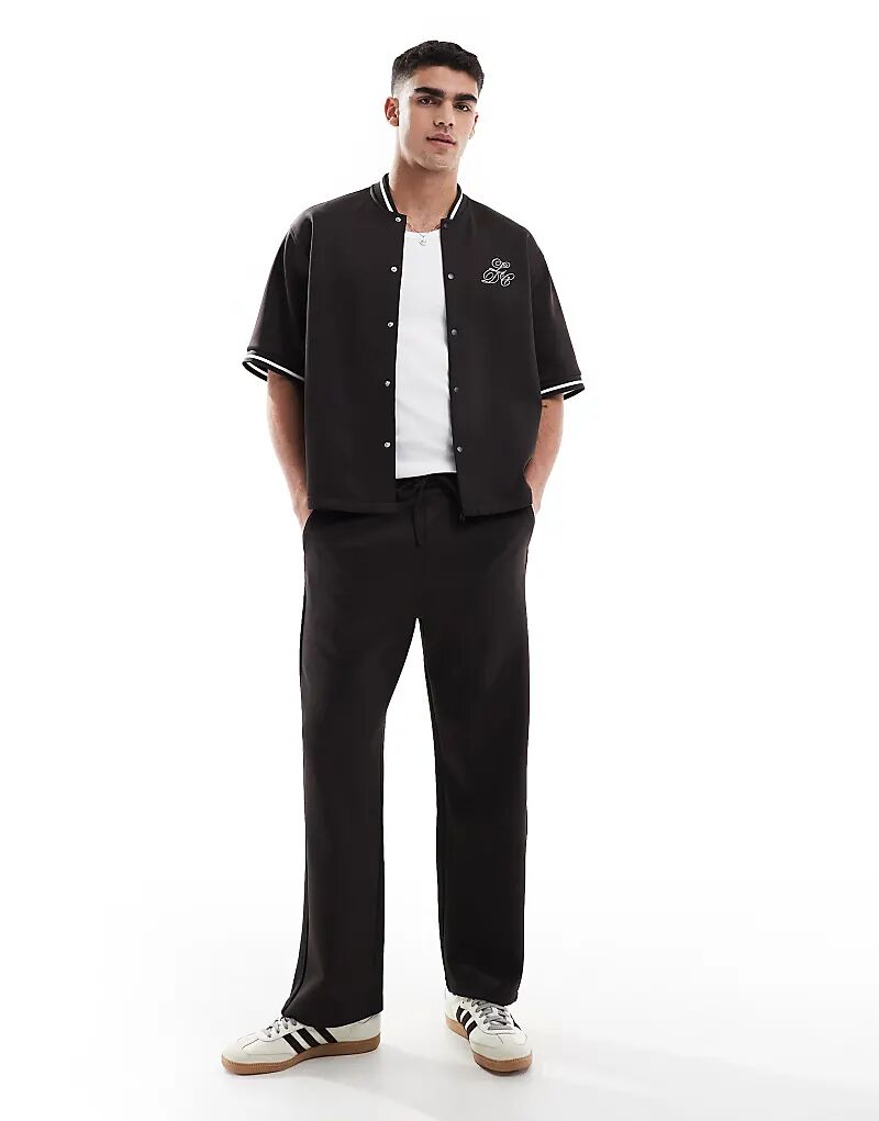 Коричневые брюки Bershka – часть комплекта 
Коричневые брюки Bershka – часть комплекта