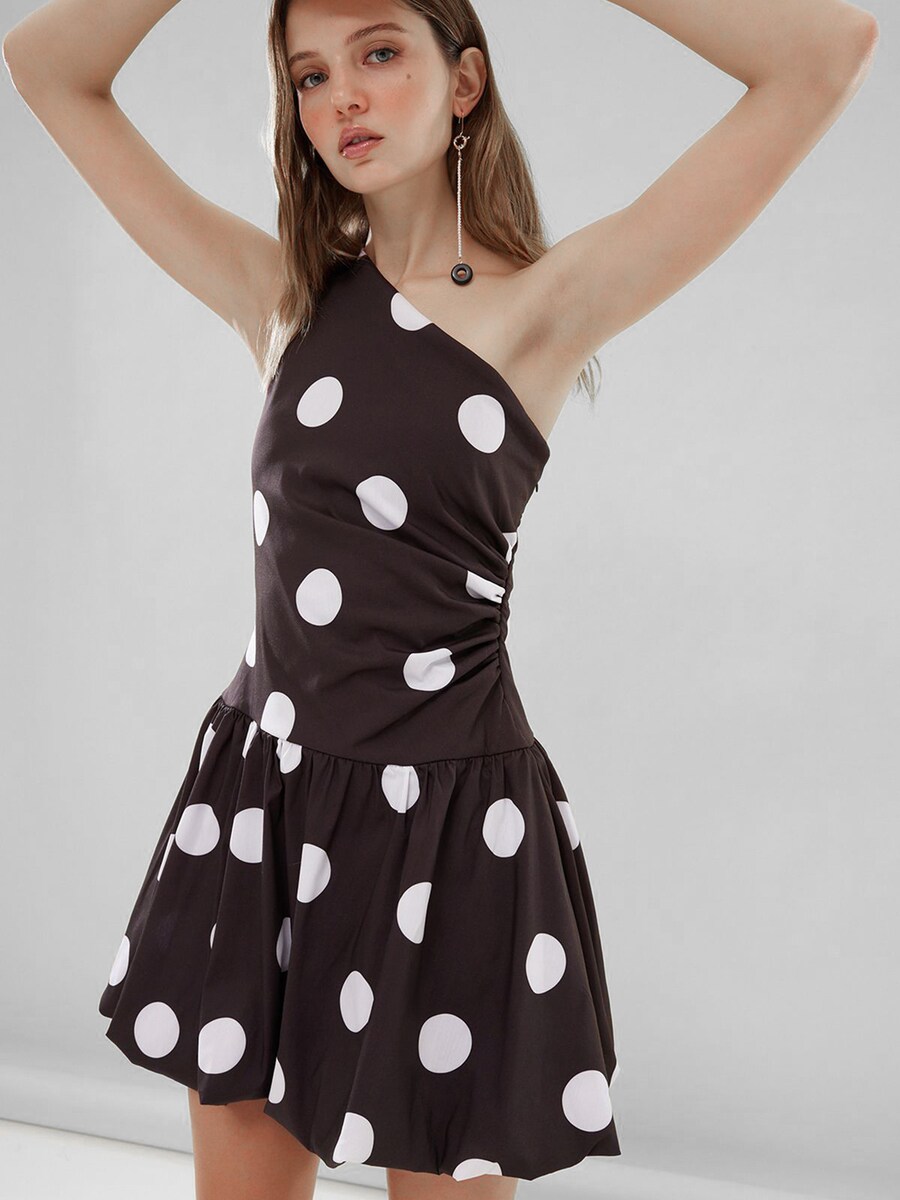 Коктейльное платье Trendyol, черный
Коктейльное платье Trendyol, черный