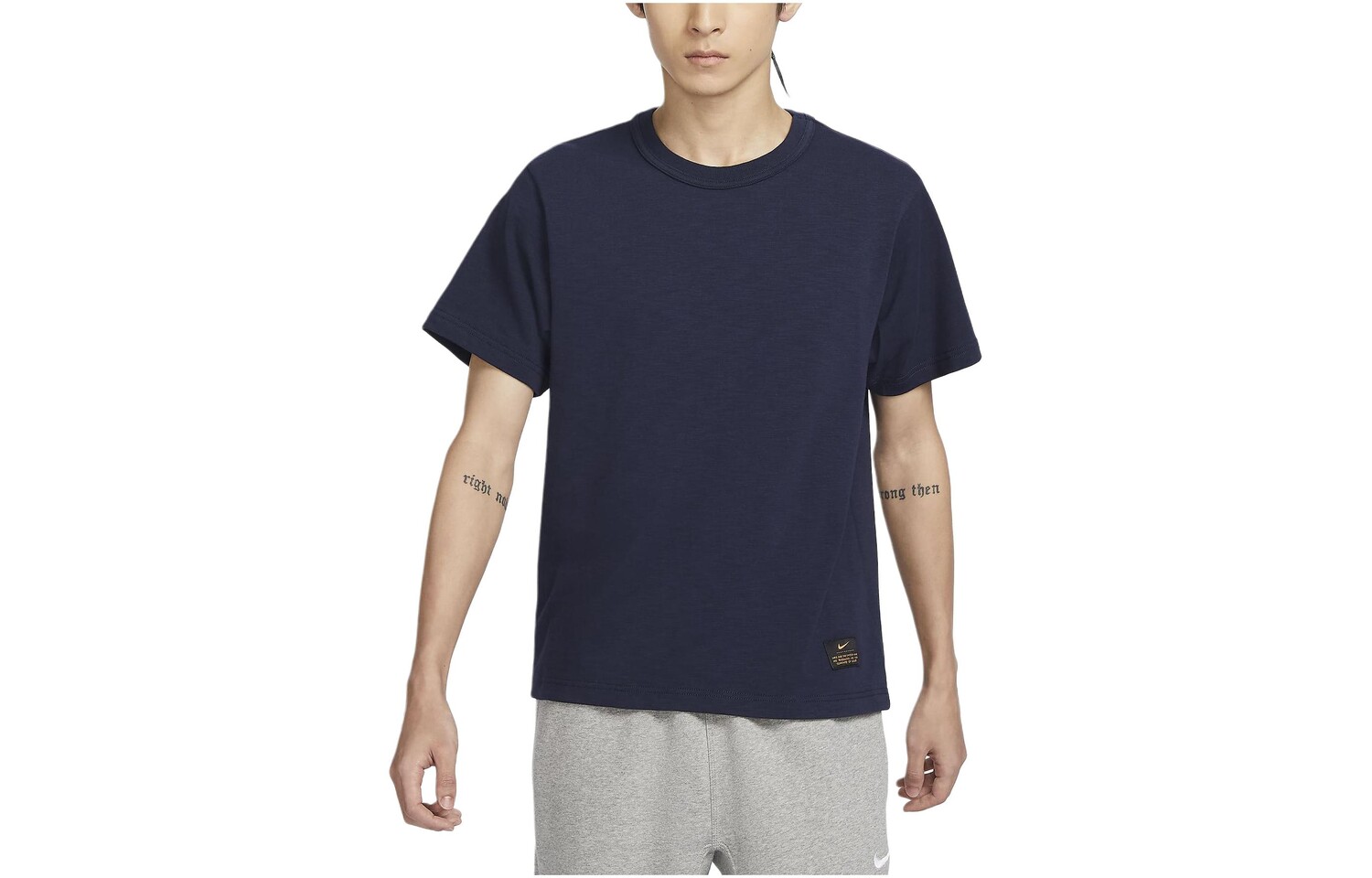 Футболка мужская темно-синяя Nike, темно-синий
Футболка мужская темно-синяя Nike, темно-синий