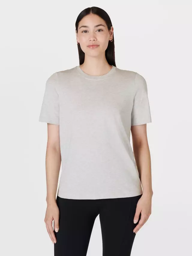 Футболка Sweaty Betty Essential Organic Cotton Blend Crew Neck, цвет light/grey/marl
Футболка Sweaty Betty Essential Organic Cotton Blend Crew Neck, цвет light/grey/marl