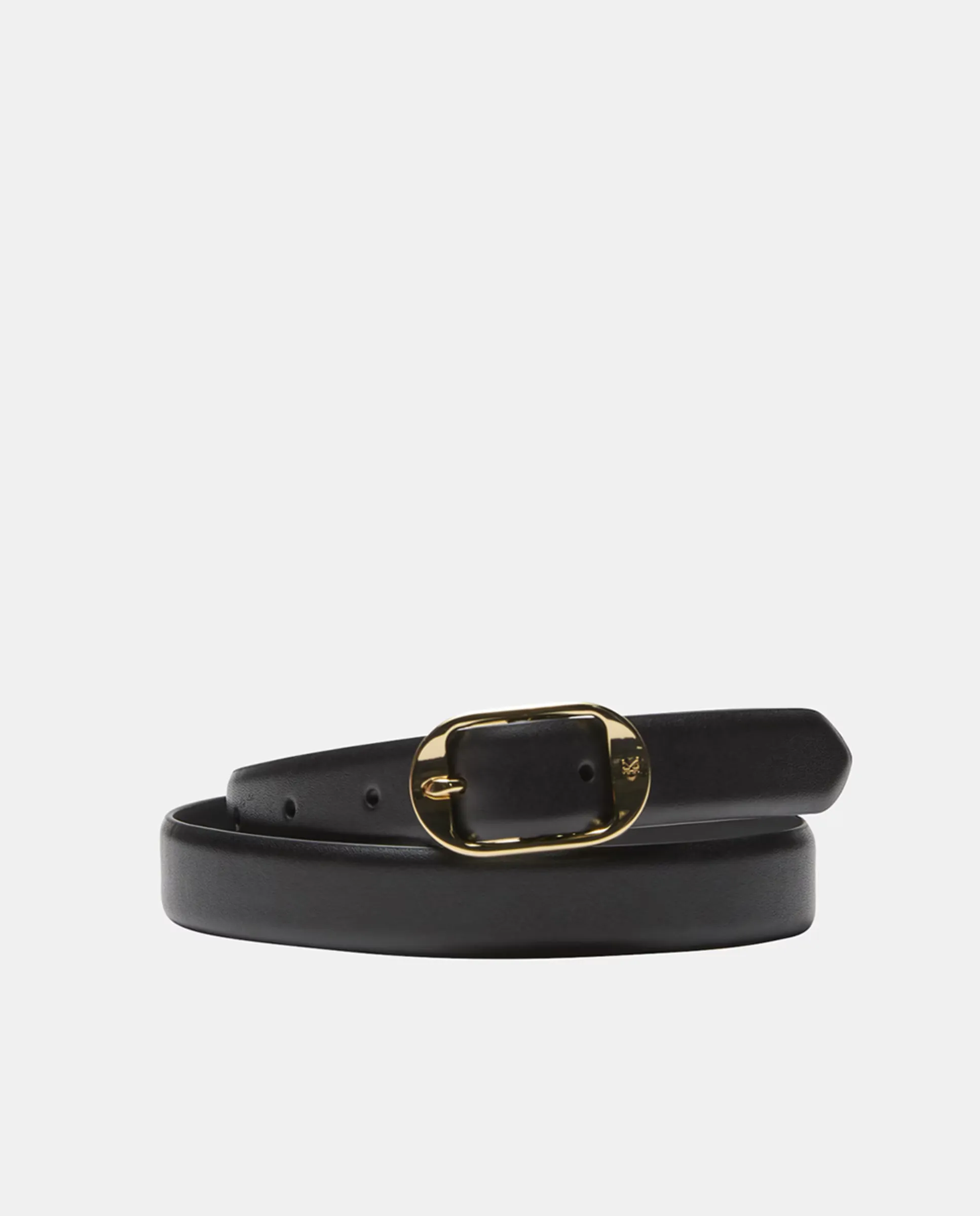 Ремень с золотой пряжкой Calvin Klein, черный
Ремень с золотой пряжкой Calvin Klein, черный