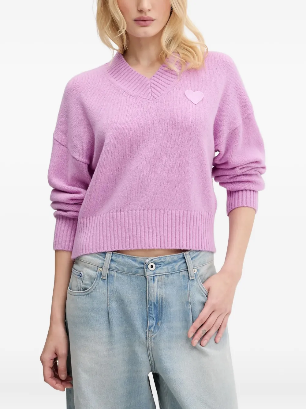 Свитер с V-образным вырезом HUGO, розовый
Свитер с V-образным вырезом HUGO, розовый