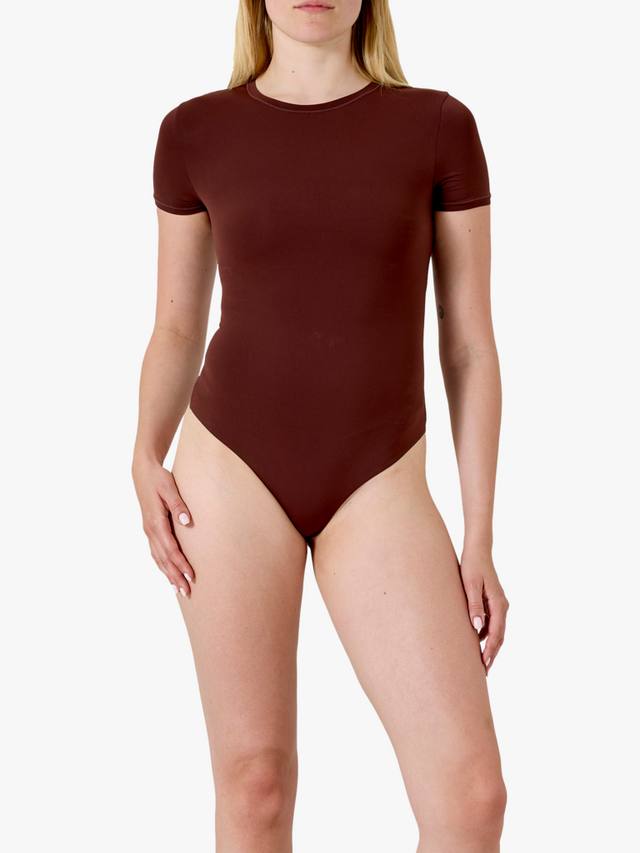 Футболка-боди The Essentials Heist, Coffee
Футболка-боди The Essentials Heist, Coffee