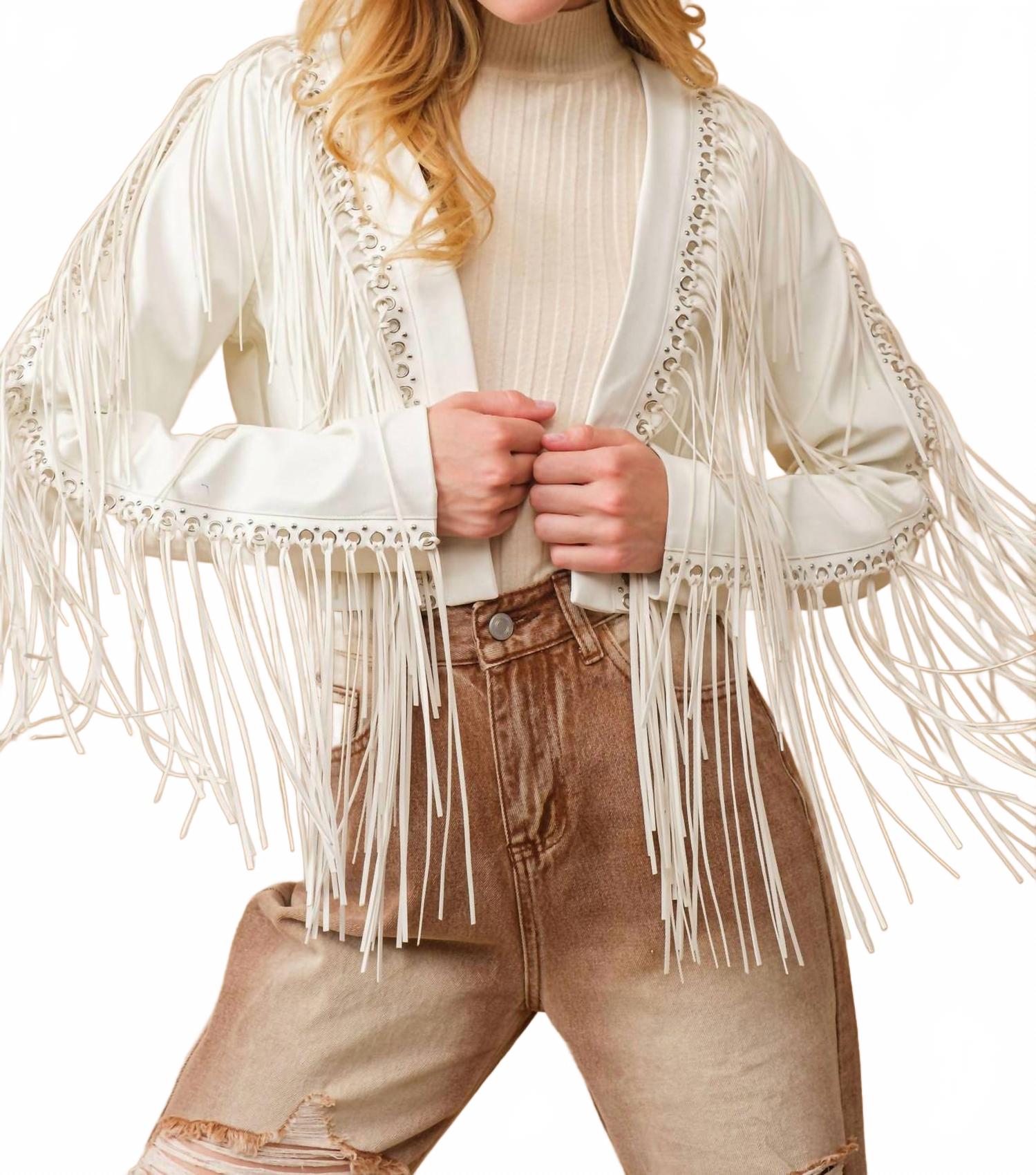 Белая куртка из искусственной кожи с плетеной бахромой Blue B
Белая куртка из искусственной кожи с плетеной бахромой Blue B