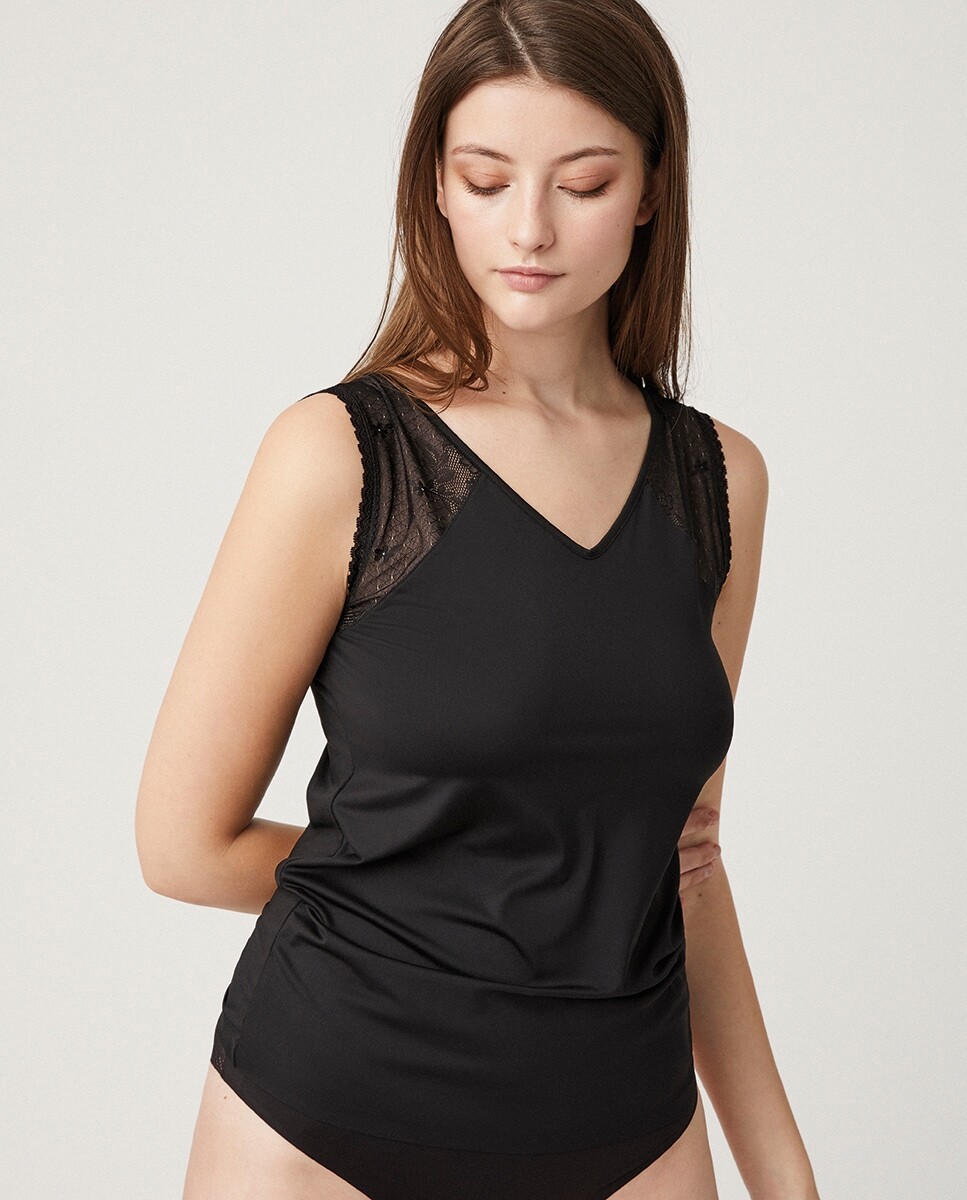 Женская майка без рукавов из цветочного кружева Ysabel Mora, черный
Женская майка без рукавов из цветочного кружева Ysabel Mora, черный