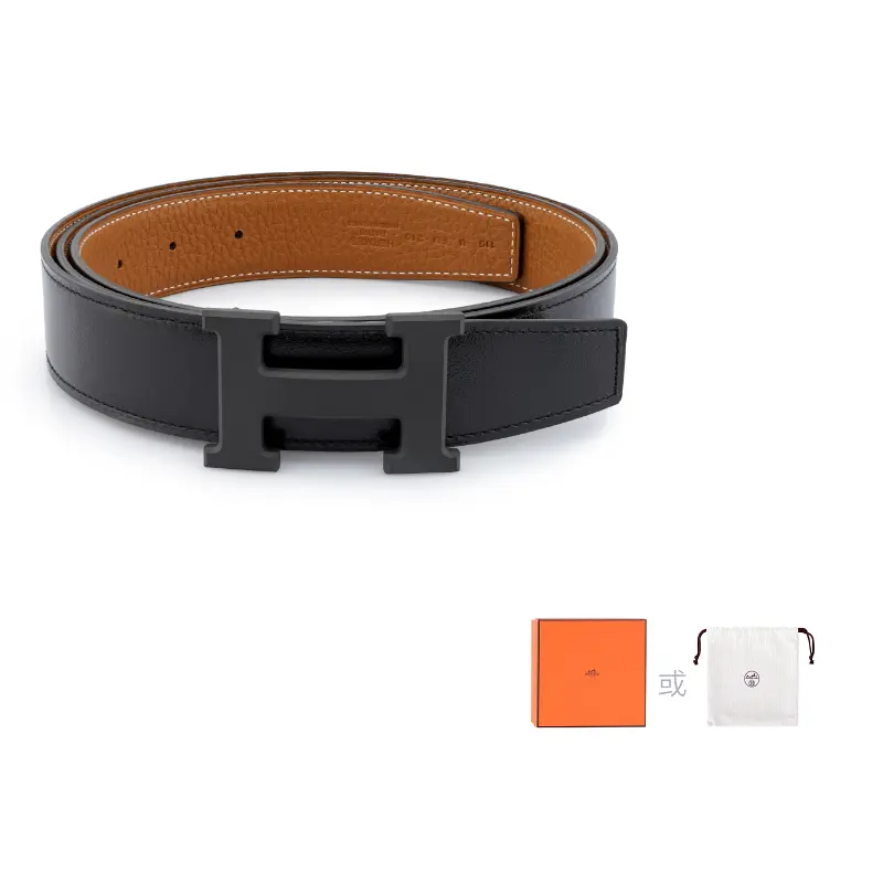 HERMES Мужской ремень из телячьей кожи Того двусторонний черный золотой ширина 3,2 см, Black/Gold
HERMES Мужской ремень из телячьей кожи Того двусторонний черный золотой ширина 3,2 см, Black/Gold