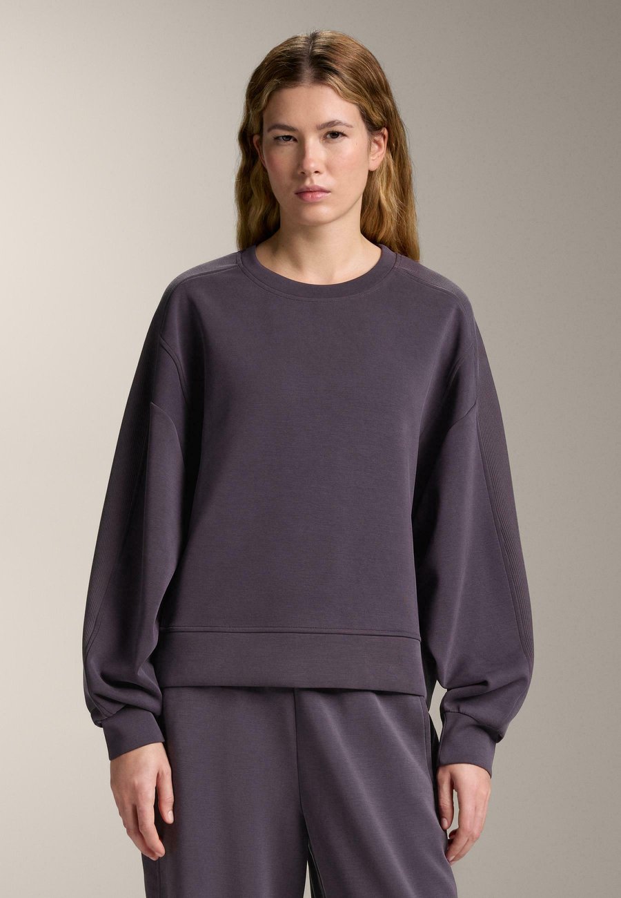 Толстовка OYSHO WARM SOFT TOUCH, Mottled Dark Purple
Толстовка OYSHO WARM SOFT TOUCH, Mottled Dark Purple