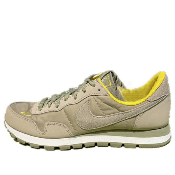 Кроссовки air pegasus 83 Nike, коричневый
Кроссовки air pegasus 83 Nike, коричневый