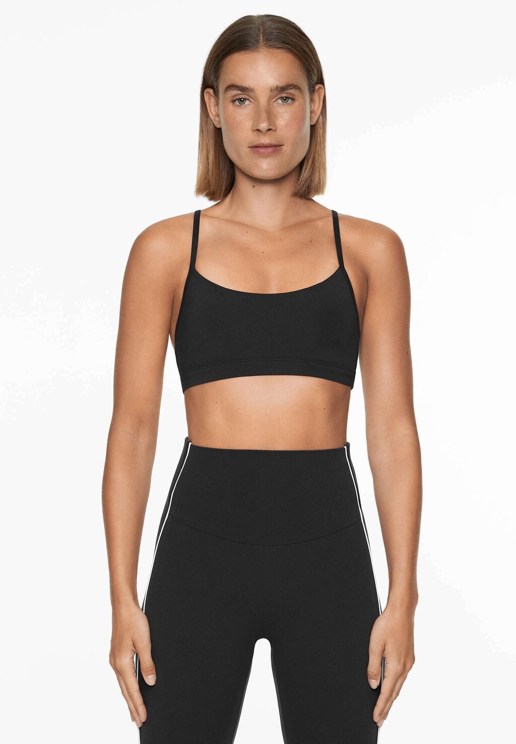 Спортивный бюстгальтер с легкой поддержкой COMFORTLUX WITH CUPS OYSHO, черный
Спортивный бюстгальтер с легкой поддержкой COMFORTLUX WITH CUPS OYSHO, черный