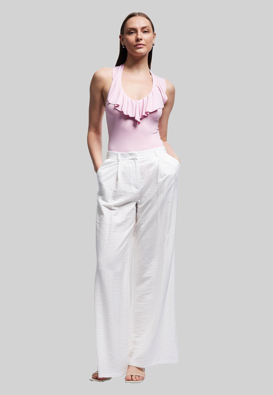 Топ Koton FRILLY, Pink
Топ Koton FRILLY, Pink