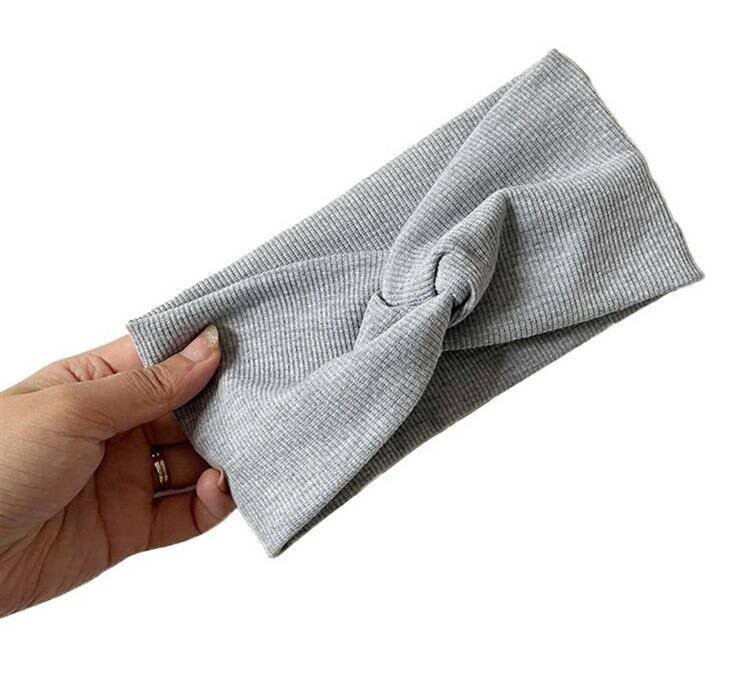 APTEL, Ободок для волос с бантом, универсальный размер, серый, 9x23см Bq47d 
APTEL, Ободок для волос с бантом, универсальный размер, серый, 9x23см Bq47d