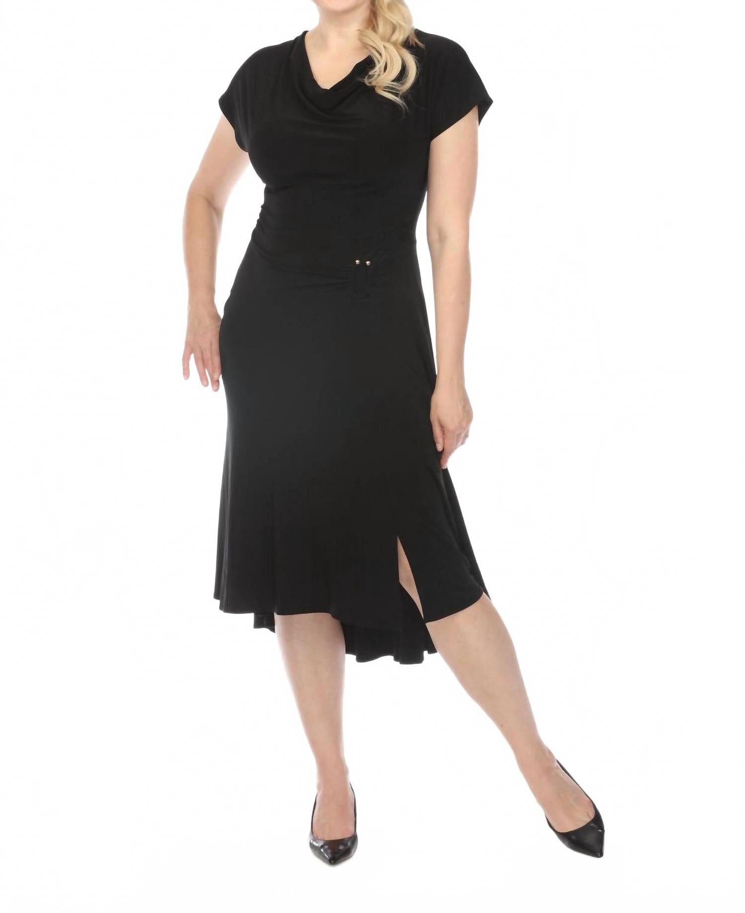 Черное платье миди с воротником-хомутом и рукавами долман расклешенного силуэта Joseph Ribkoff
Черное платье миди с воротником-хомутом и рукавами долман расклешенного силуэта Joseph Ribkoff