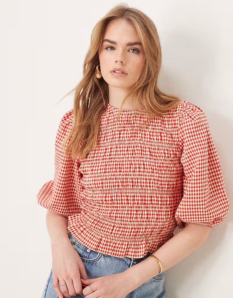 Гламурная поплиновая блузка со сборками в красную клетку Glamorous
Гламурная поплиновая блузка со сборками в красную клетку Glamorous
