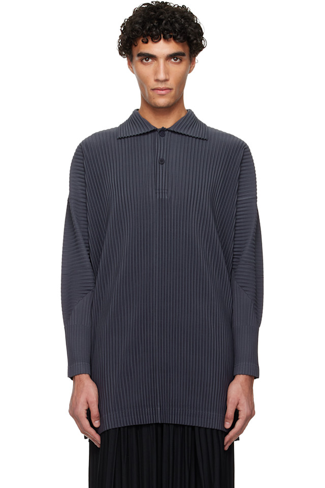 Homme Plissé Issey Miyake Цвета ВМФ на месяц, декабрь, поло
Homme Plissé Issey Miyake Цвета ВМФ на месяц, декабрь, поло