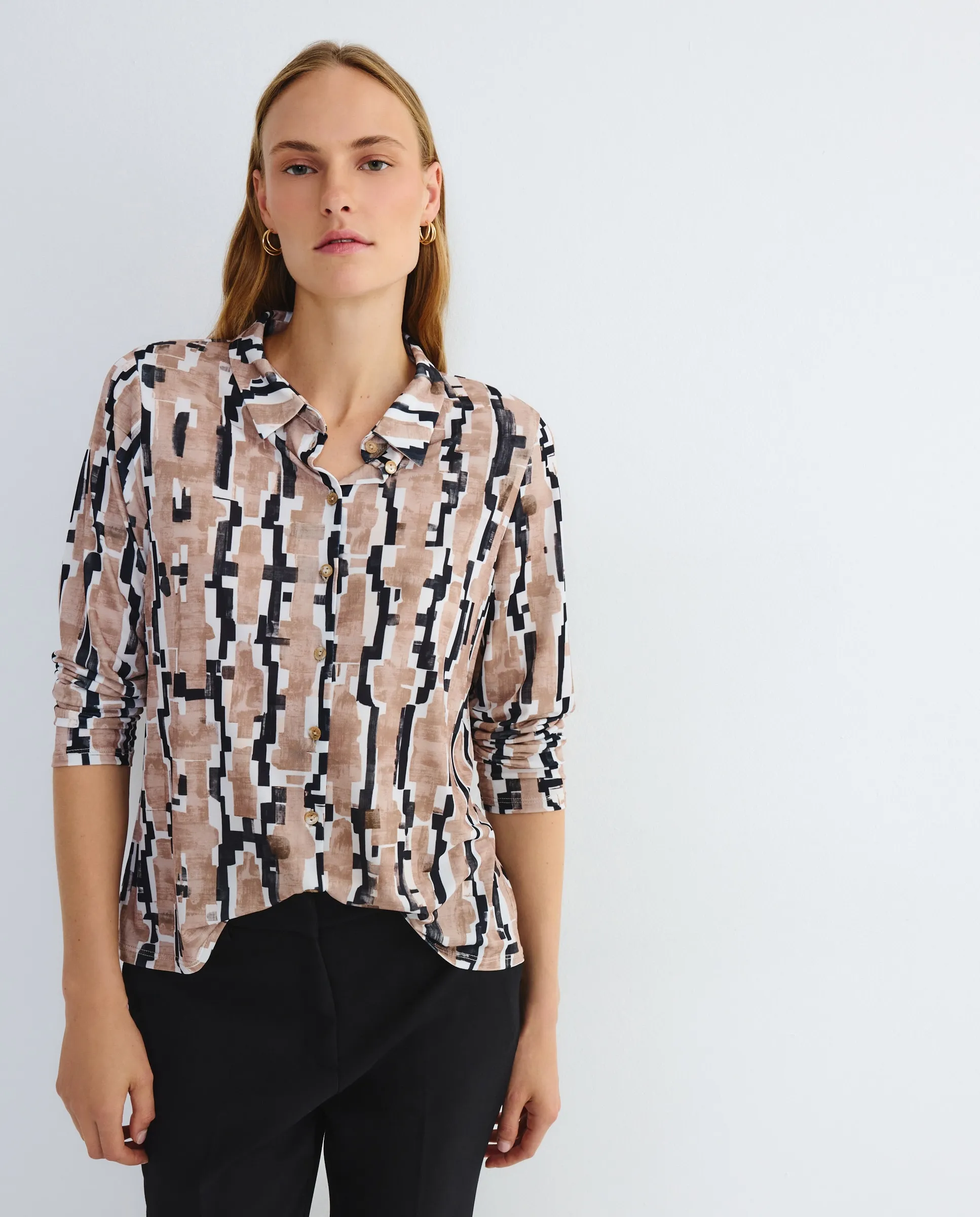 Женская блузка с принтом, рукав три четверти Zermatt, серо-коричневый
Женская блузка с принтом, рукав три четверти Zermatt, серо-коричневый