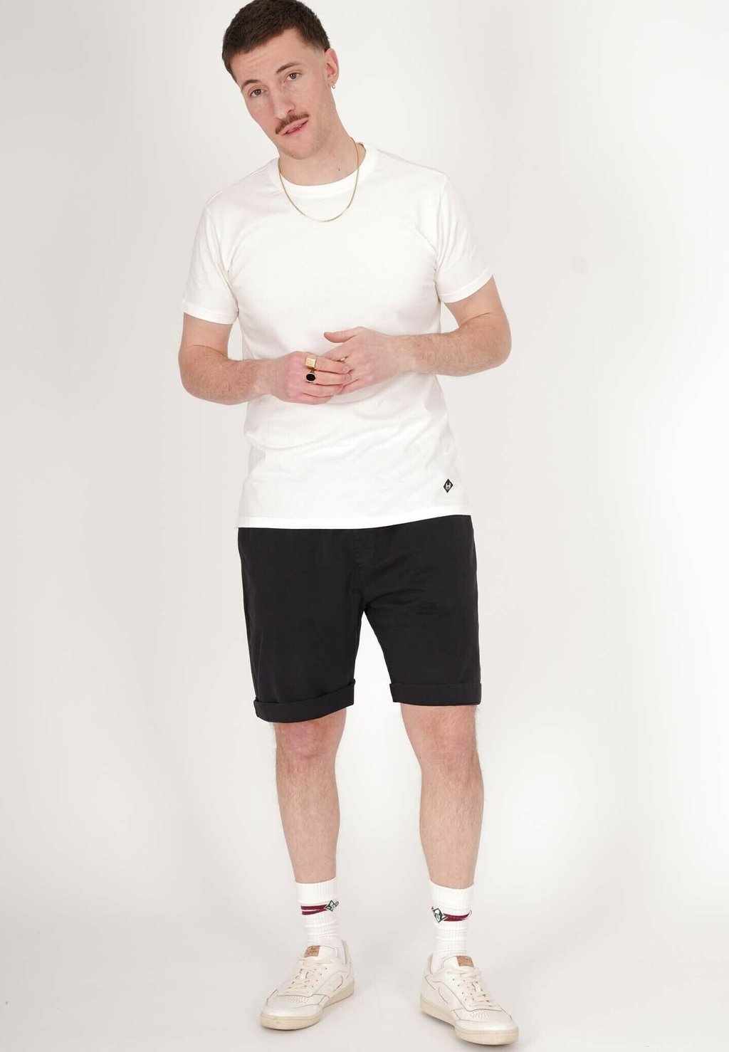 Шорты Tracksuit bottoms Honesty Rules, черный
Шорты Tracksuit bottoms Honesty Rules, черный