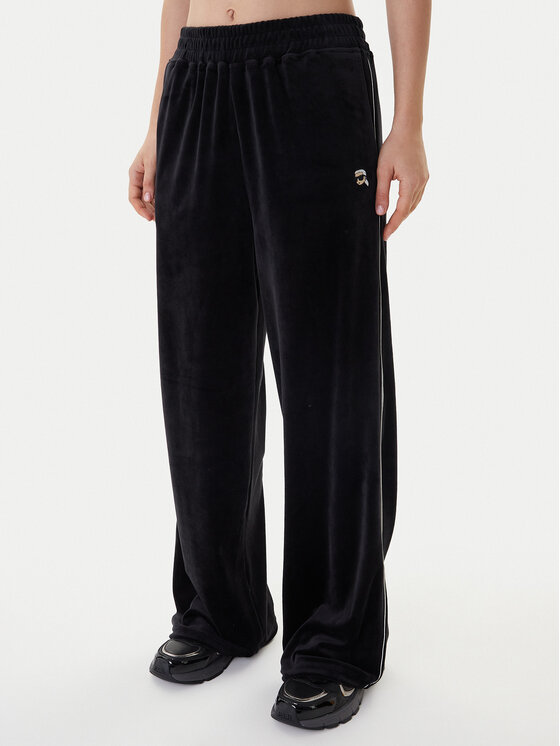 Спортивные брюки regular fit B1W10022 Karl Lagerfeld, черный
Спортивные брюки regular fit B1W10022 Karl Lagerfeld, черный