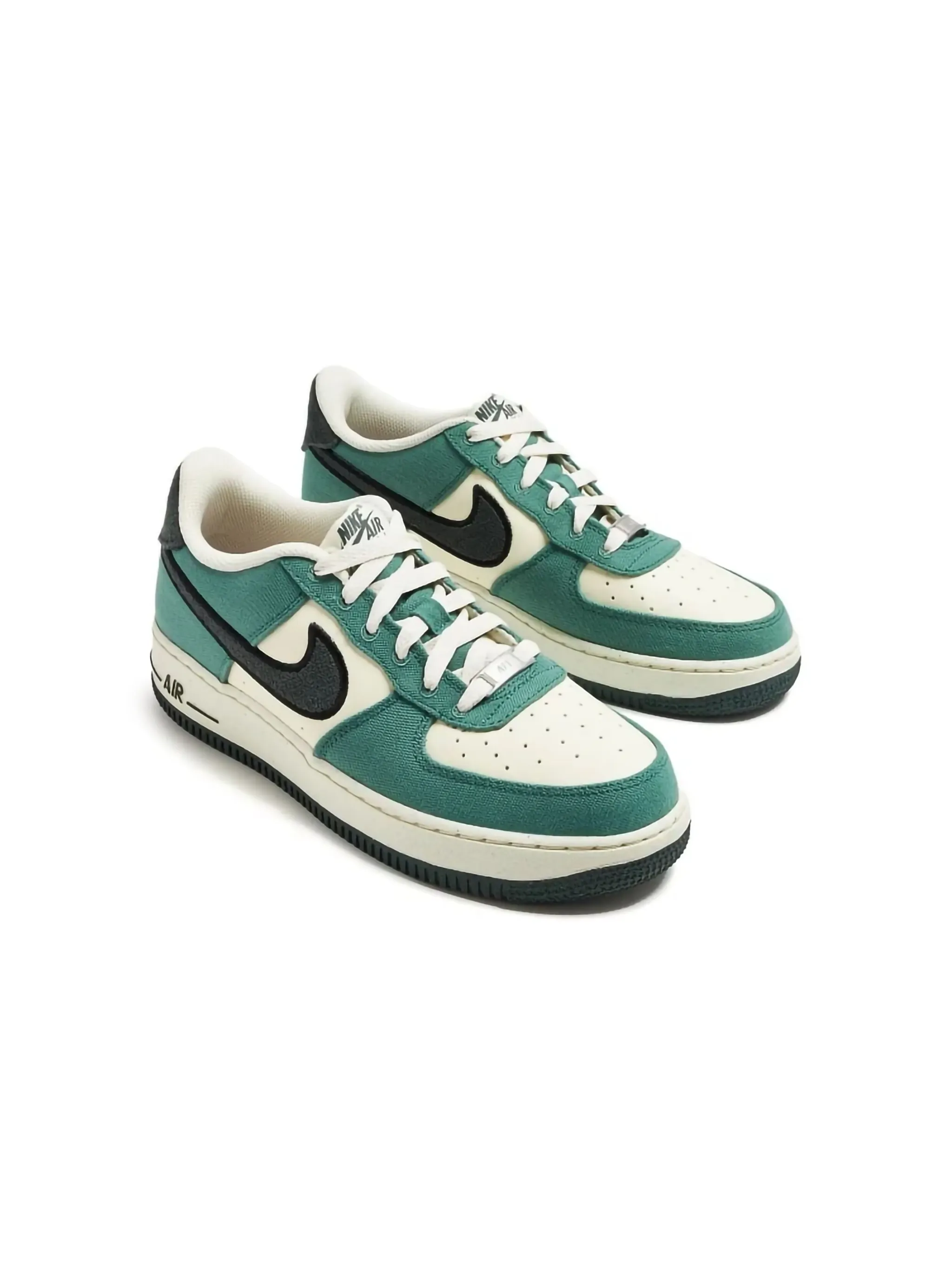 Кроссовки Air Force 1 Nike Kids, зеленый
Кроссовки Air Force 1 Nike Kids, зеленый