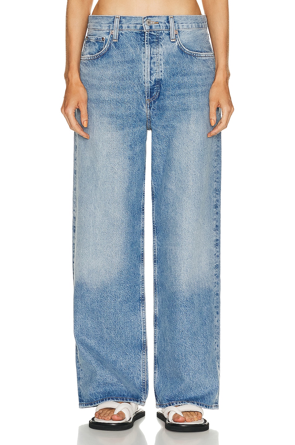 Джинсы женские AGOLDE, цвет Libertine
Джинсы женские AGOLDE, цвет Libertine