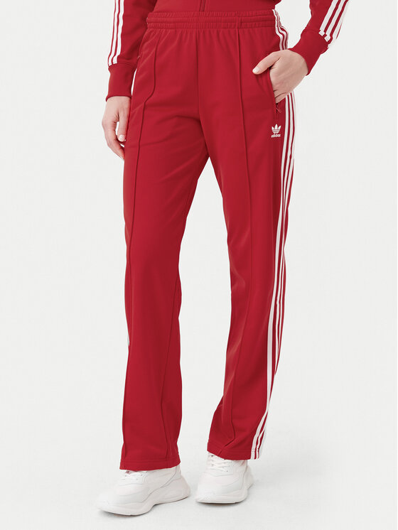 Спортивные брюки обычного кроя adicolor Classics Firebird IR8081 Adidas, красный
Спортивные брюки обычного кроя adicolor Classics Firebird IR8081 Adidas, красный