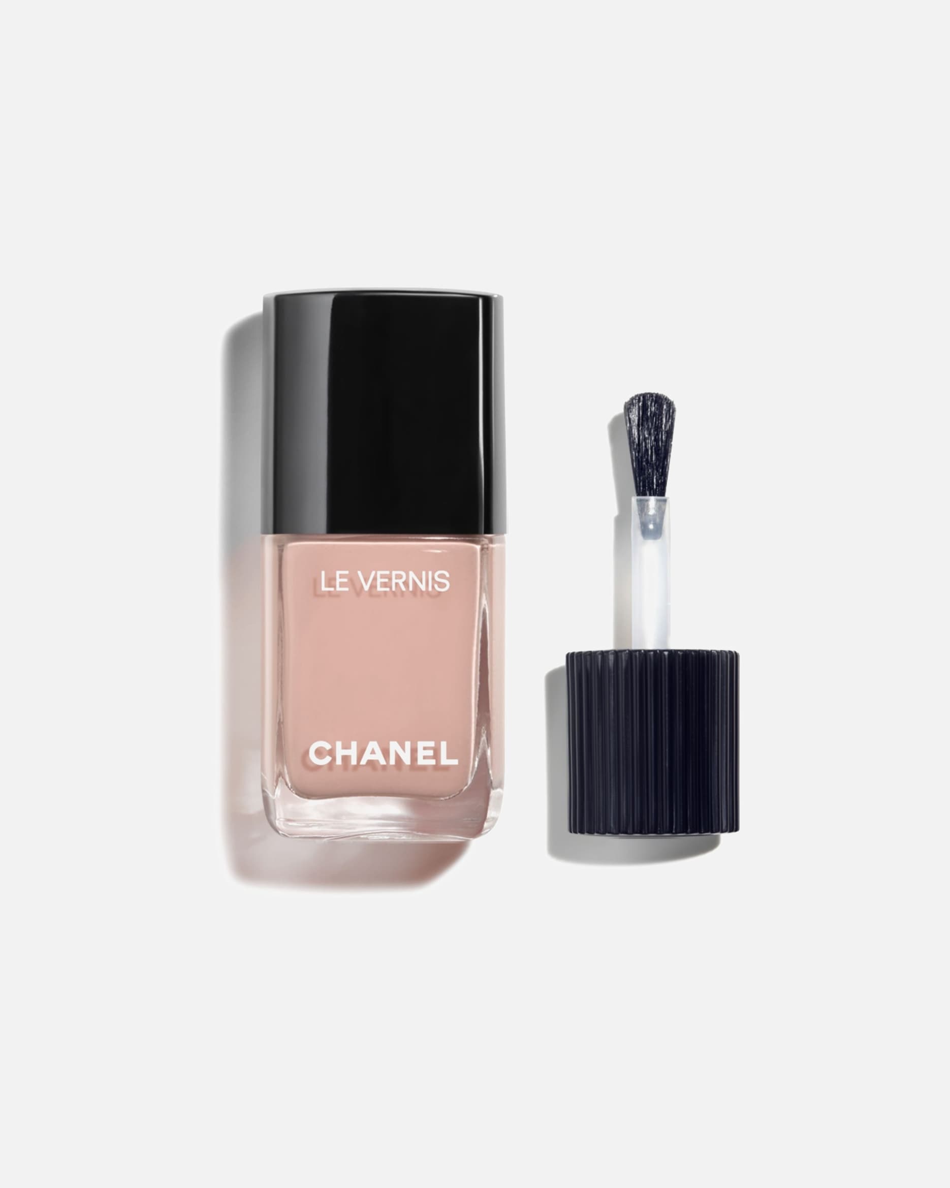 Лак для ногтей Le vernis nail polish Chanel, nr. 113 faussaire, 13 мл
Лак для ногтей Le vernis nail polish Chanel, nr. 113 faussaire, 13 мл