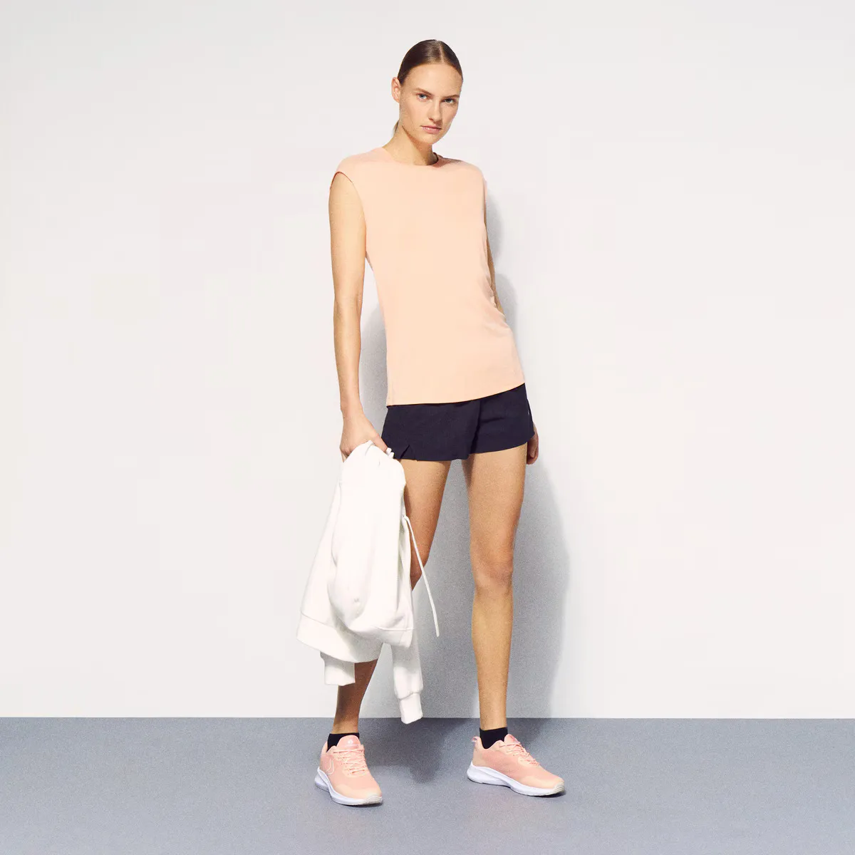 Женская тренировочная футболка Boomerang из модала с коротким рукавом и сеткой, цвет 630 Coral
Женская тренировочная футболка Boomerang из модала с коротким рукавом и сеткой, цвет 630 Coral