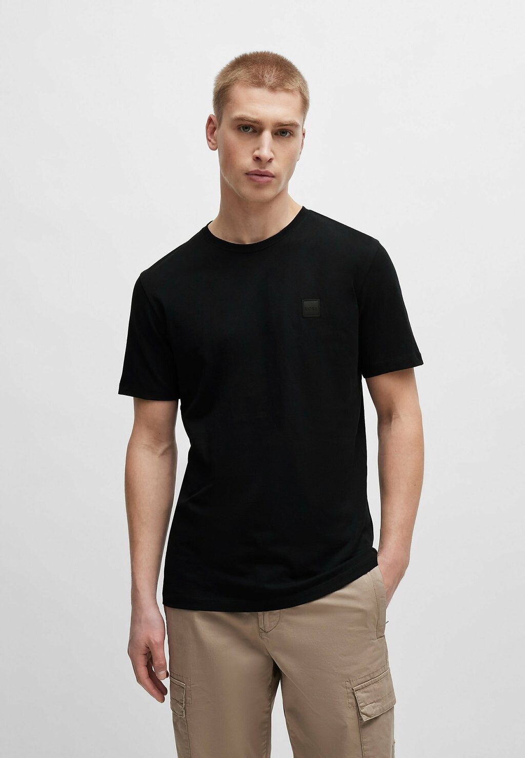 Футболка базовая TALES BOSS, цвет black one 
Футболка базовая TALES BOSS, цвет black one