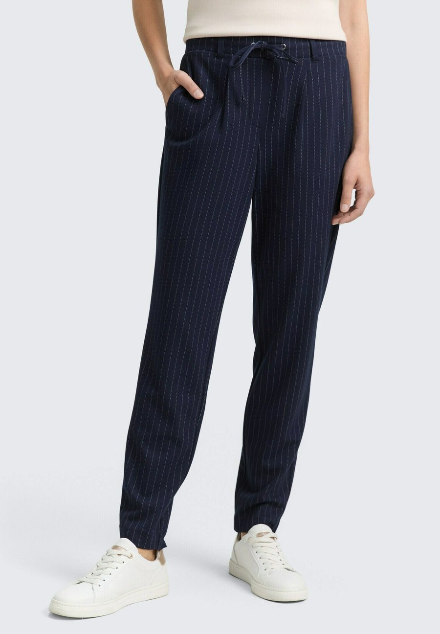 Брюки TOM TAILOR Trousers, Navy White Pinstripe/Dark Blue
Брюки TOM TAILOR Trousers, Navy White Pinstripe/Dark Blue