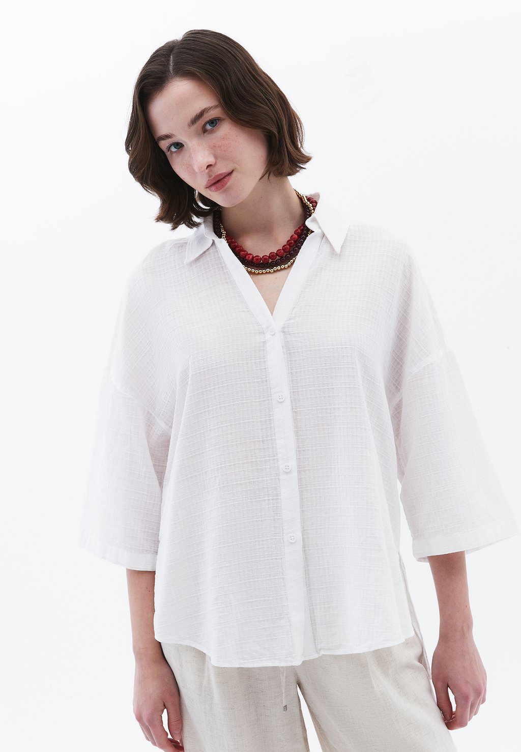 Блузка на пуговицах OXXO, белый
Блузка на пуговицах OXXO, белый